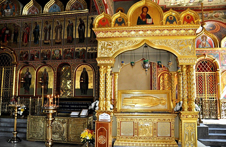 Черниговский скит

	
