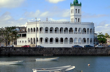 Морони
	

