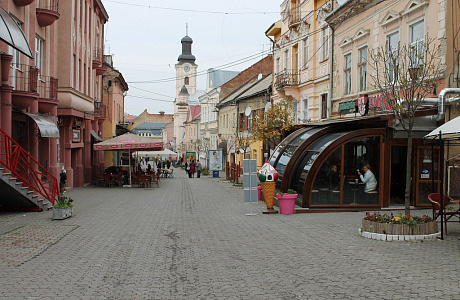 Ужгород
	

