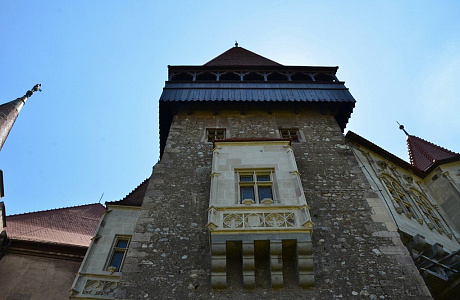 Замок Корвинов