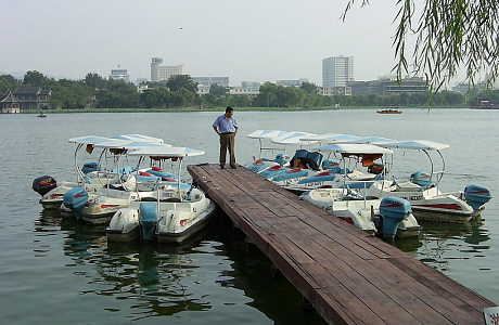 Цзинань
	

