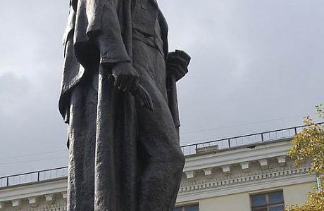 Памятник Грибоедову в Москве
