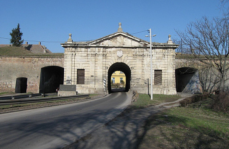 Петроварадинская крепость

	
