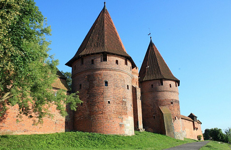 Замок Мариенбург