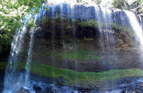 Водопад Нгардмау