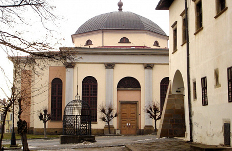 Левоча