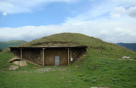 Фракийская гробница в Казанлыке