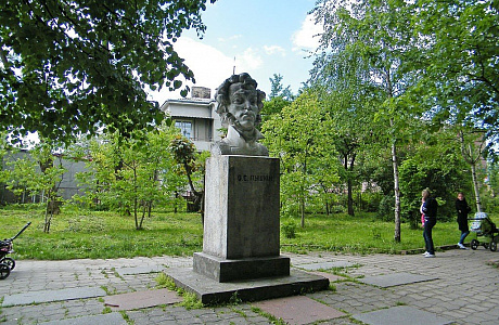 Золочев