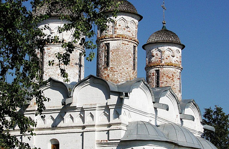 Ризоположенский монастырь