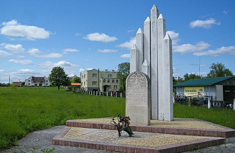 Золочев