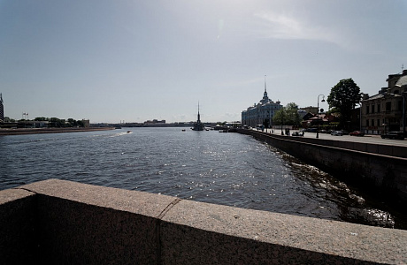 Петровская набережная