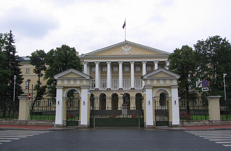 Смольный