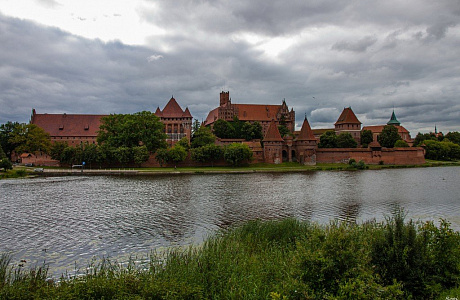 Замок Мариенбург