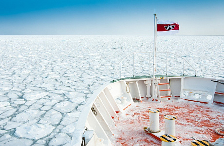 Охотское море