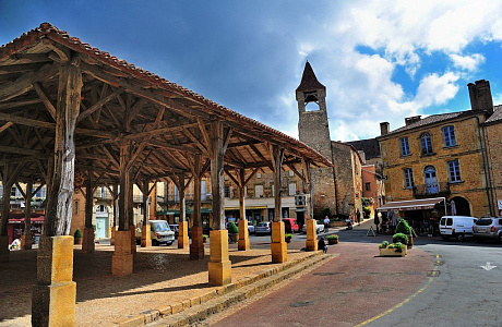 Деревня Ле Бонс