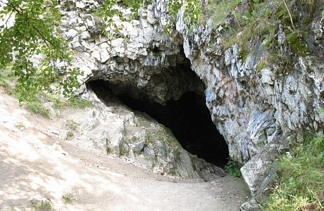 Сугомакская пещера