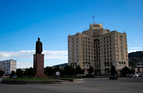 Рустави
	

