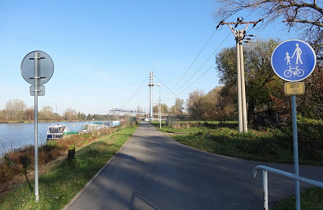 Челаковице