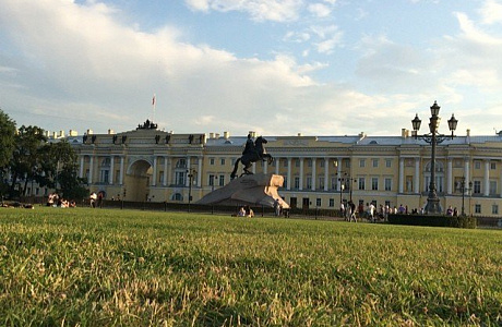 Медный всадник

	

