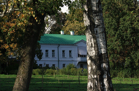 Ясная Поляна

	
