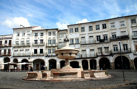 Эвора