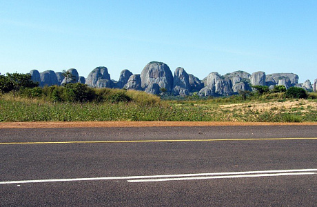 Чёрные камни Пунго-Андонго