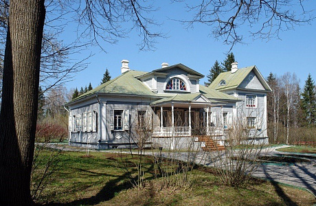 Усадьба Шахматово

	
