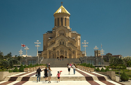 Цминда Самеба