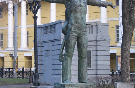 Памятник Высоцкому в Москве