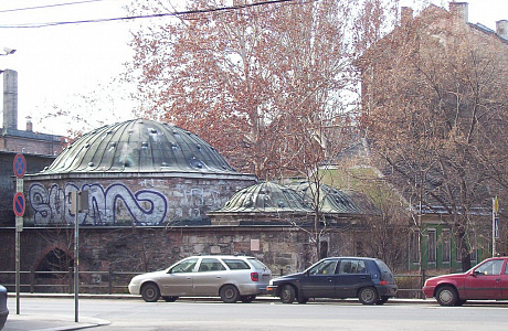 Купальня Кирай