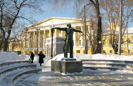 Памятник Высоцкому в Москве