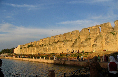 Мекнес