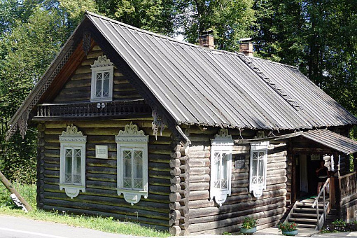 Домик смотрителя источников в котором находится музей «Марциальные воды»