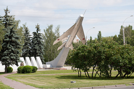 Площадь авиаторов