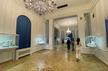 Белая гостиница