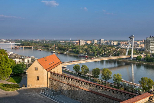 Братислава