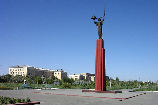 Стела «Наука и космос»