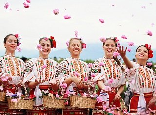 Фестиваль роз в Болгарии