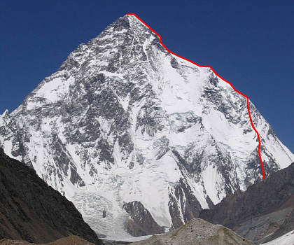 Южная сторона K2 с маршрутом Абруцци
