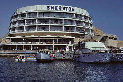 Sheraton — один из первых отелей в Хургаде. Фото 1984 года