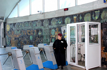 Турникеты в метро