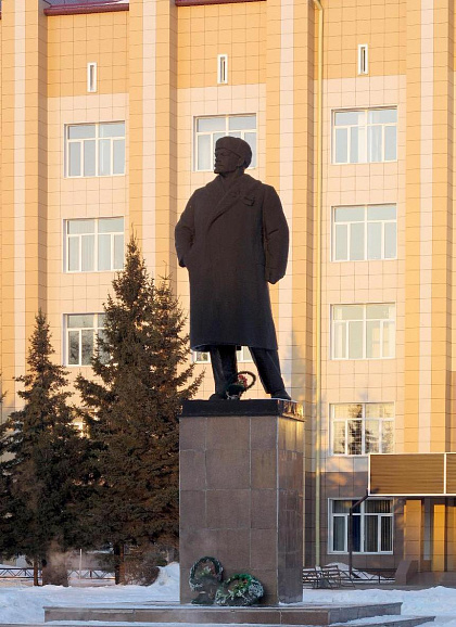 Памятник В. И. Ленину в Бийске