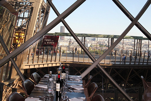 58 Tour Eiffel
