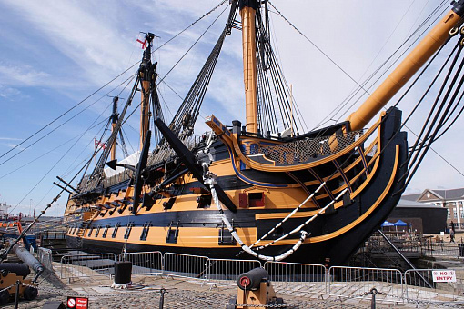 Корабль HMS Victory в Портсмуте