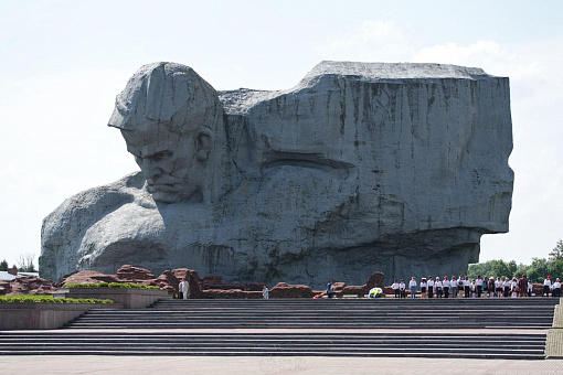 Памятник защитникам Брестской крепости