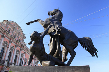 Аничков мост