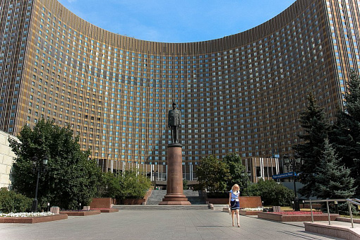 Гостиница Космос
