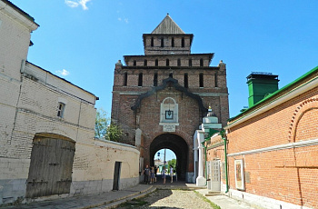 Пятницкие ворота