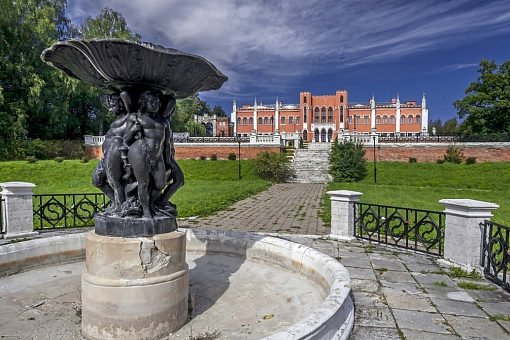 В усадьбе Марфино