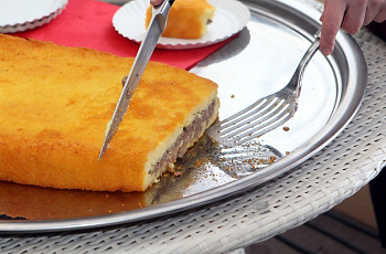 Блин «жемайчю блиняй» с мясной начинкой